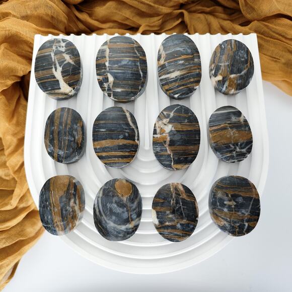 Brazilian Blue Zebra Jasper Palm Stone - Picture 5 of 9